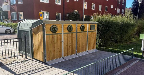 Kärlskåp för fastighetsnära insamling vid ett flerbostadshus